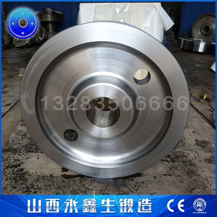 鍛造門座式起重機